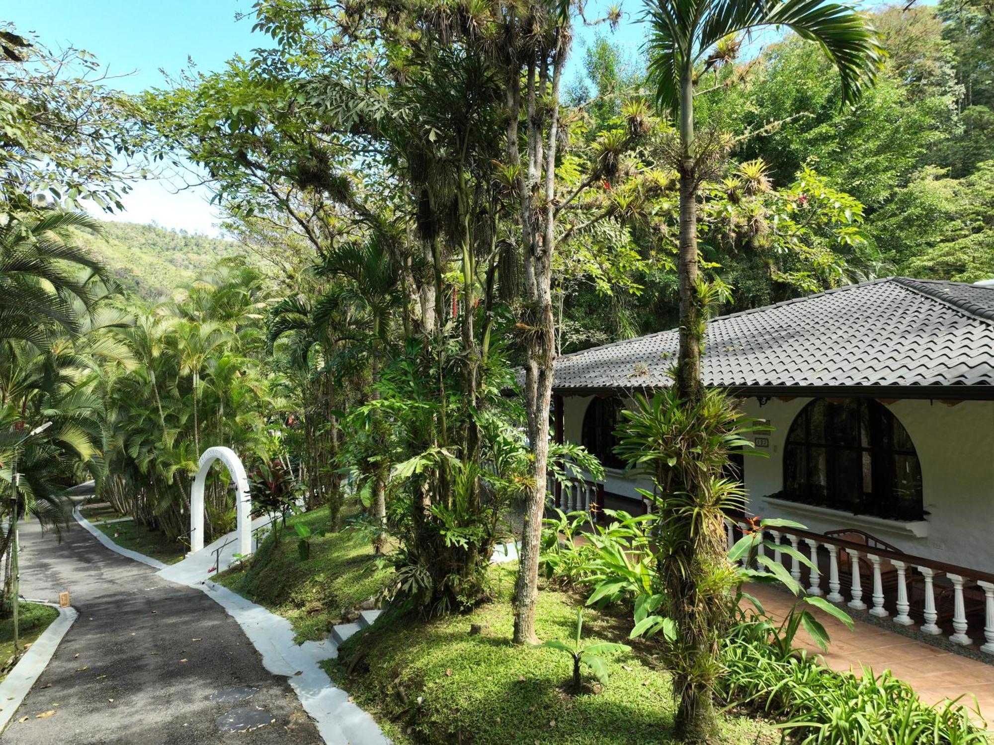 Rio Perlas Thermal Resort & Spa カルタゴ エクステリア 写真
